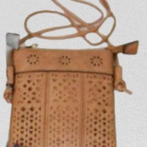 Flower Laser Cut Crossbody  4313    NWT Boutique